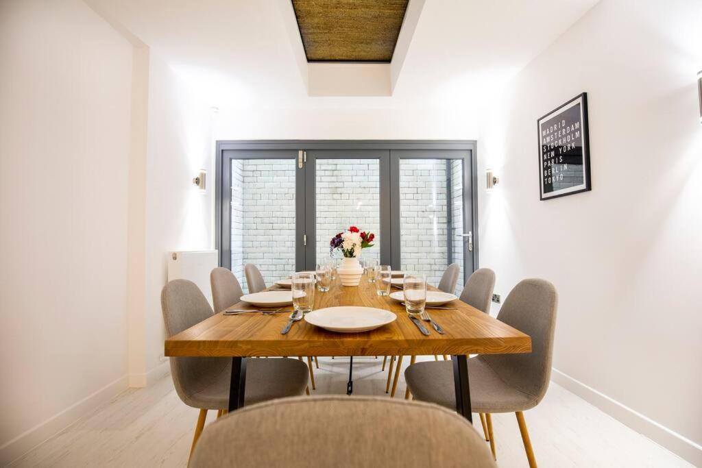 Central Townhouse With Roof Terrace Манчестер Экстерьер фото